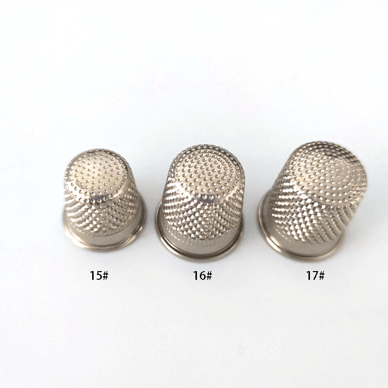 Ditali per dita in metallo di  - Sewing Thimble Metal recensione e prezzo