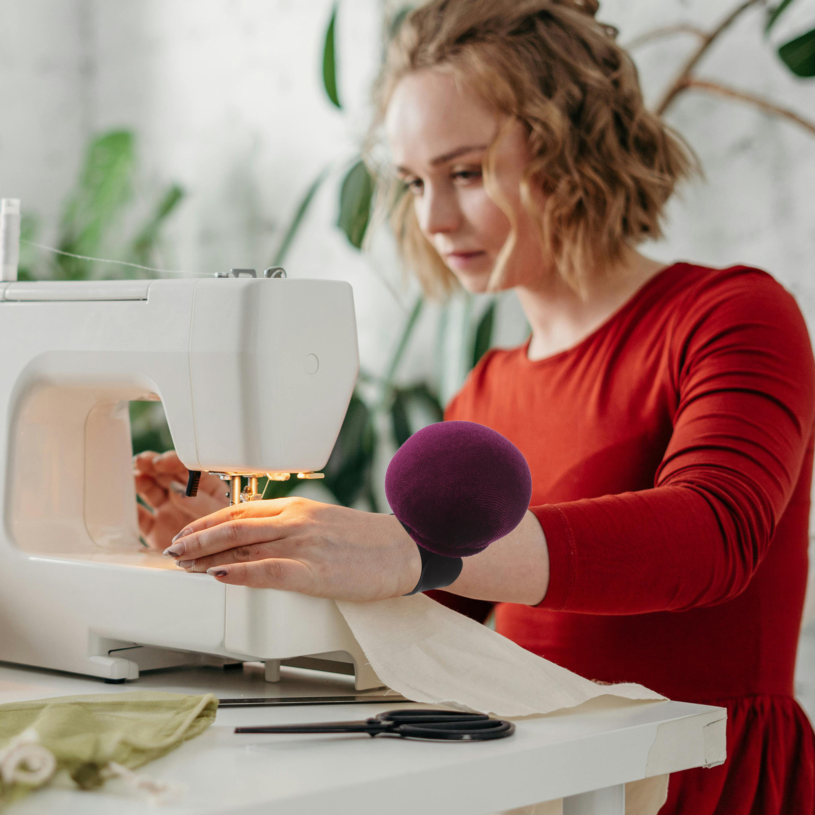 Braccialetto da Polso Porta-Ag - Sewing Pin Cushion recensione e prezzo